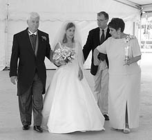 Please wait while images load...