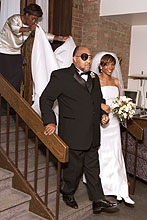 Please wait while images load...