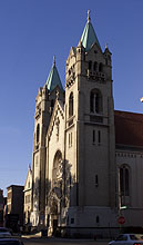 Please wait while images load...