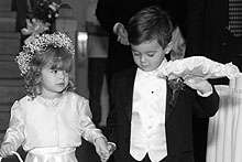 Please wait while images load...