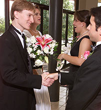 Please wait while images load...