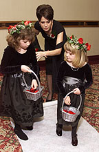 Please wait while images load...